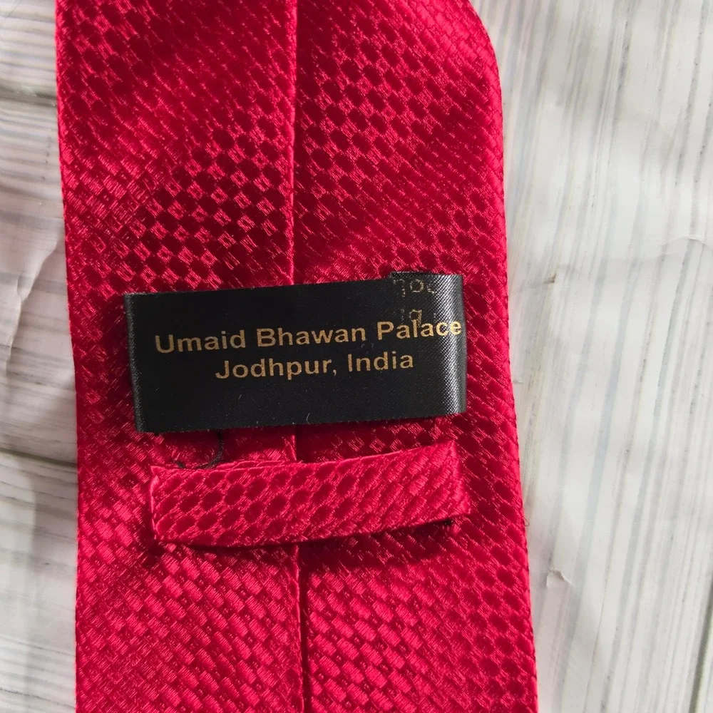 Umaid Bhawan Palace Jodhpur India Mens Red Textured Geometric Silk Necktie